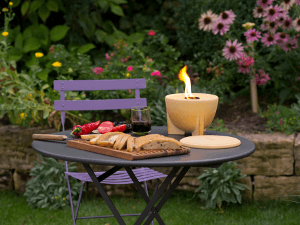 Campingzubehör im Garten Schmelzfeuer